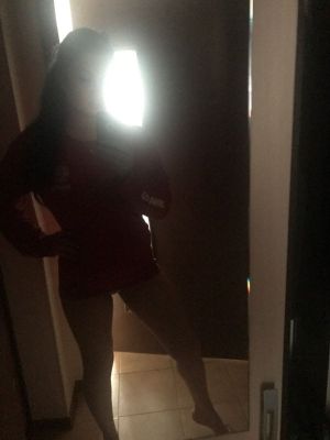 Марго, 27, Нижневартовск, Центр